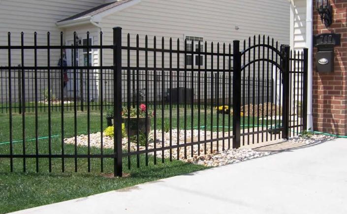 steel fencing and gates,
